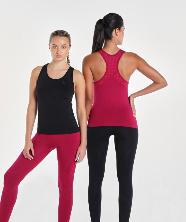 Women Brave Seamless Fitted Tank Black thumbnail 4