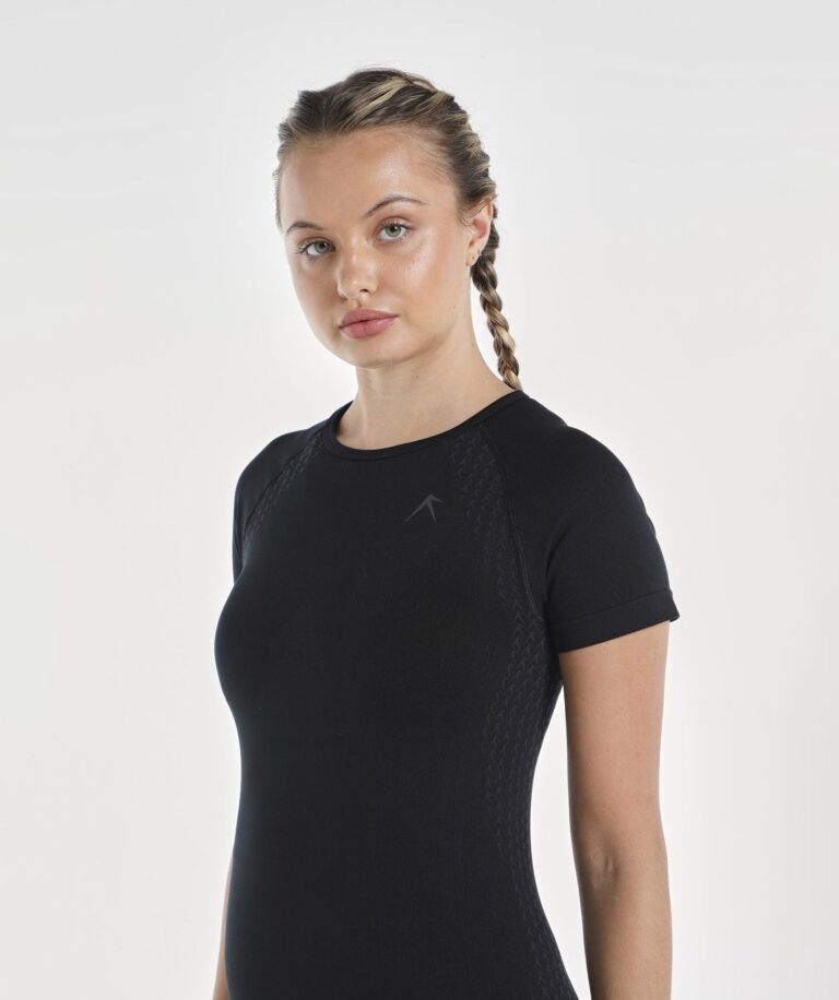 Women Shape Seamless Tee Black Image 5