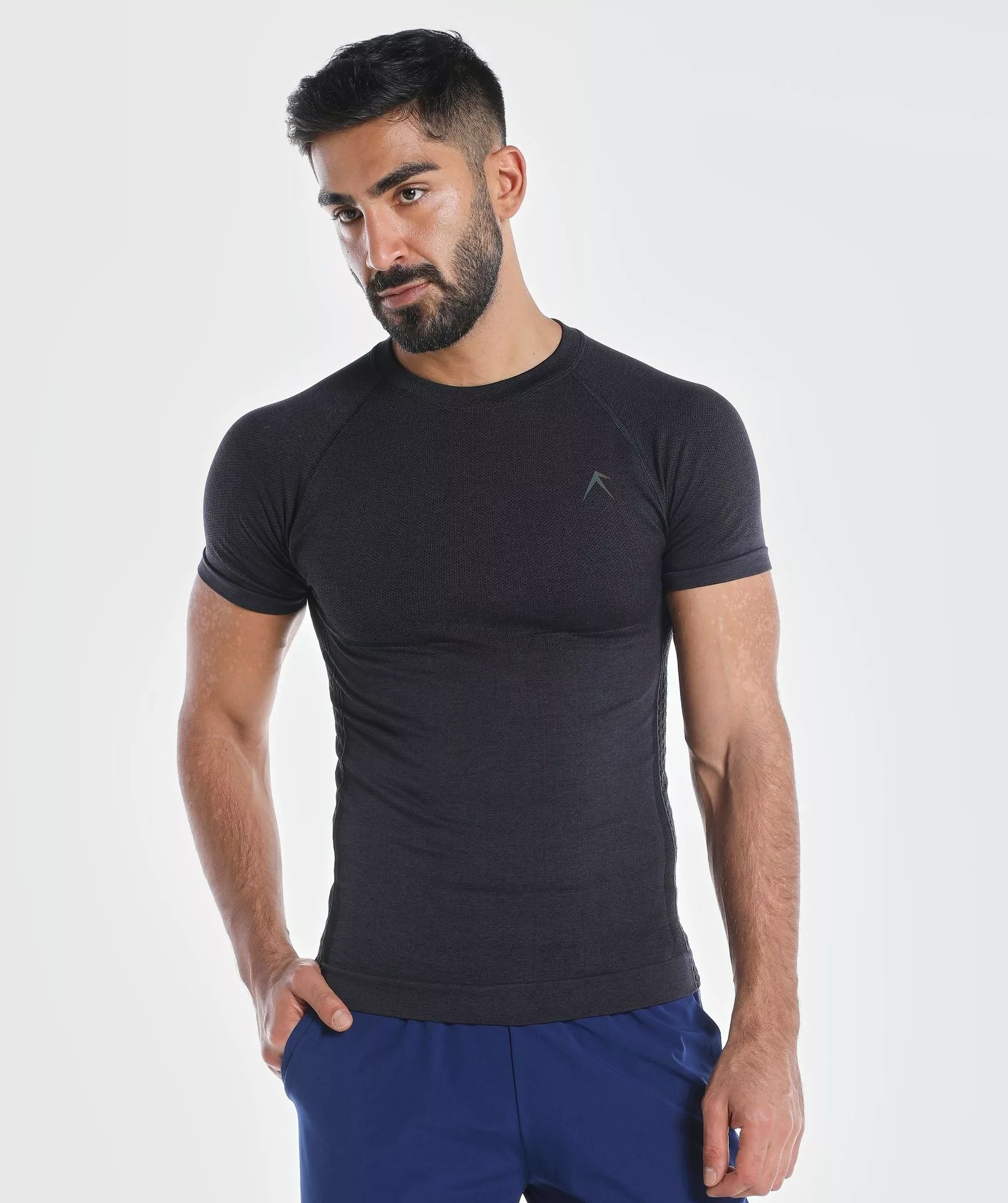 Men Expert Seamless Tee image 1