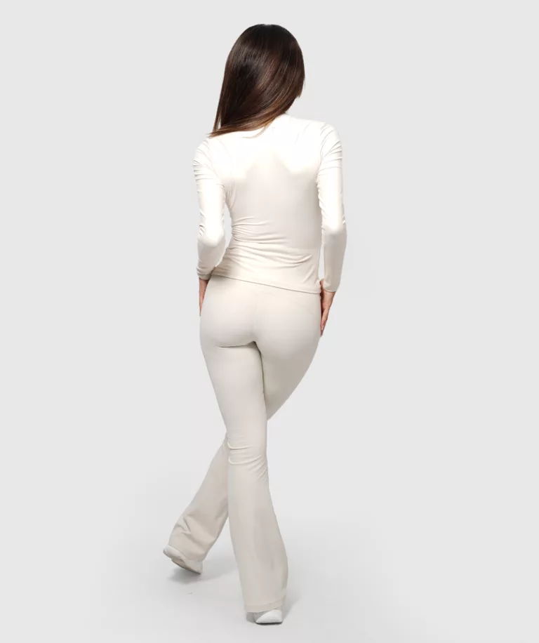 Women Performance Long Sleeve Cream Image 7